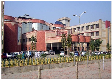 SMC : Subharti Medical College, Meerut, Uttar Pradesh